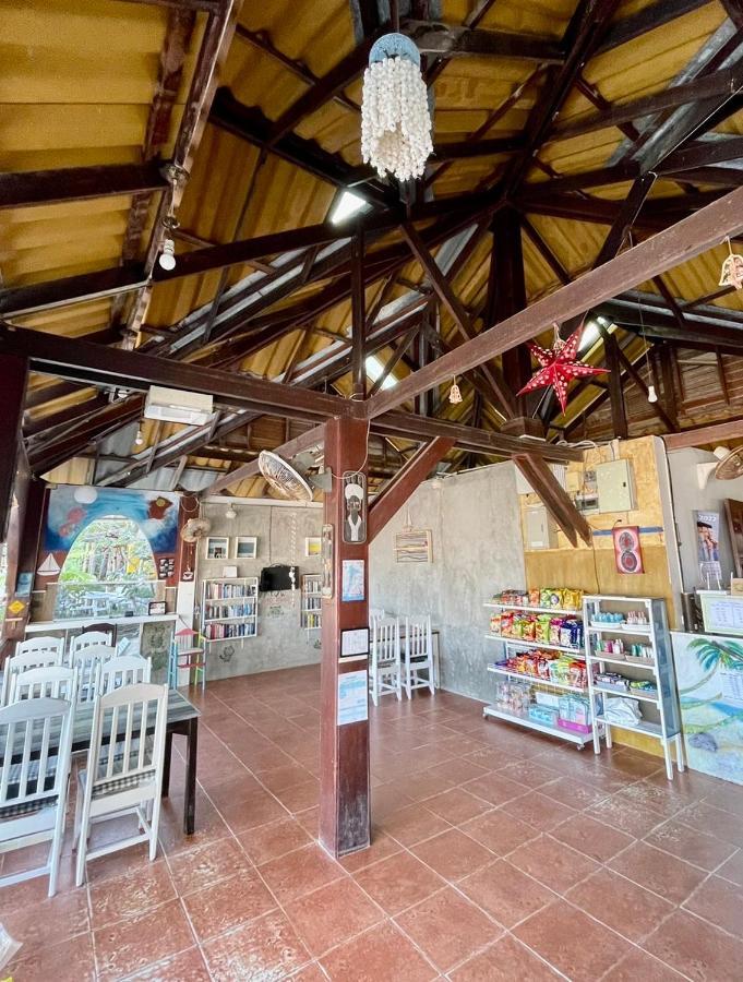 Viking Holiday Resort Koh Samet Exterior photo